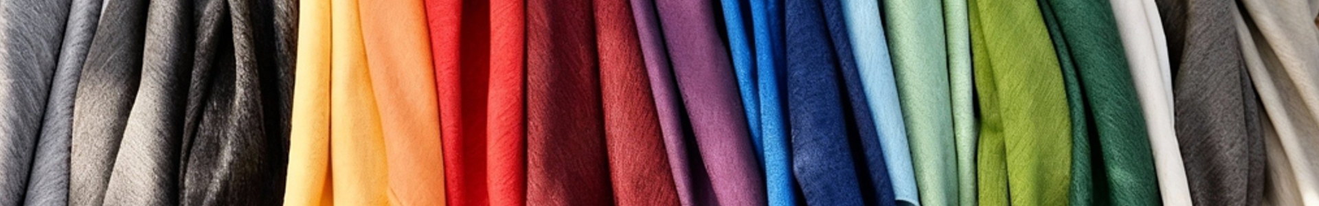 Een overzicht van kleurrijke stofstalen